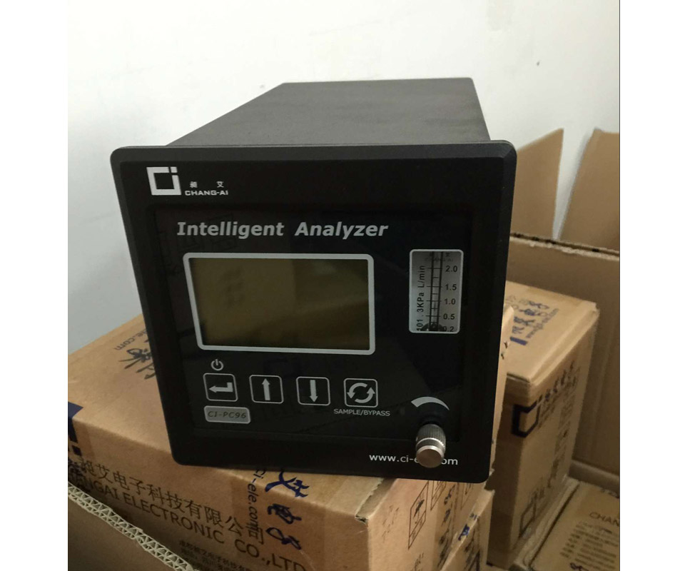 微量氧氣分析儀